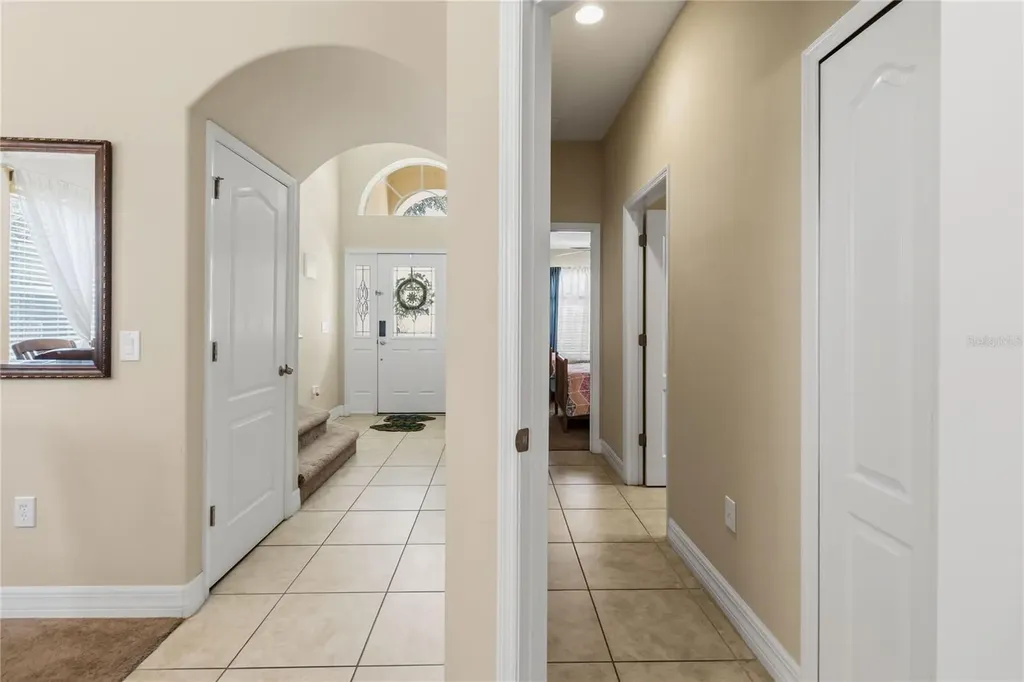 880 Suffolk Place Davenport FL 33896