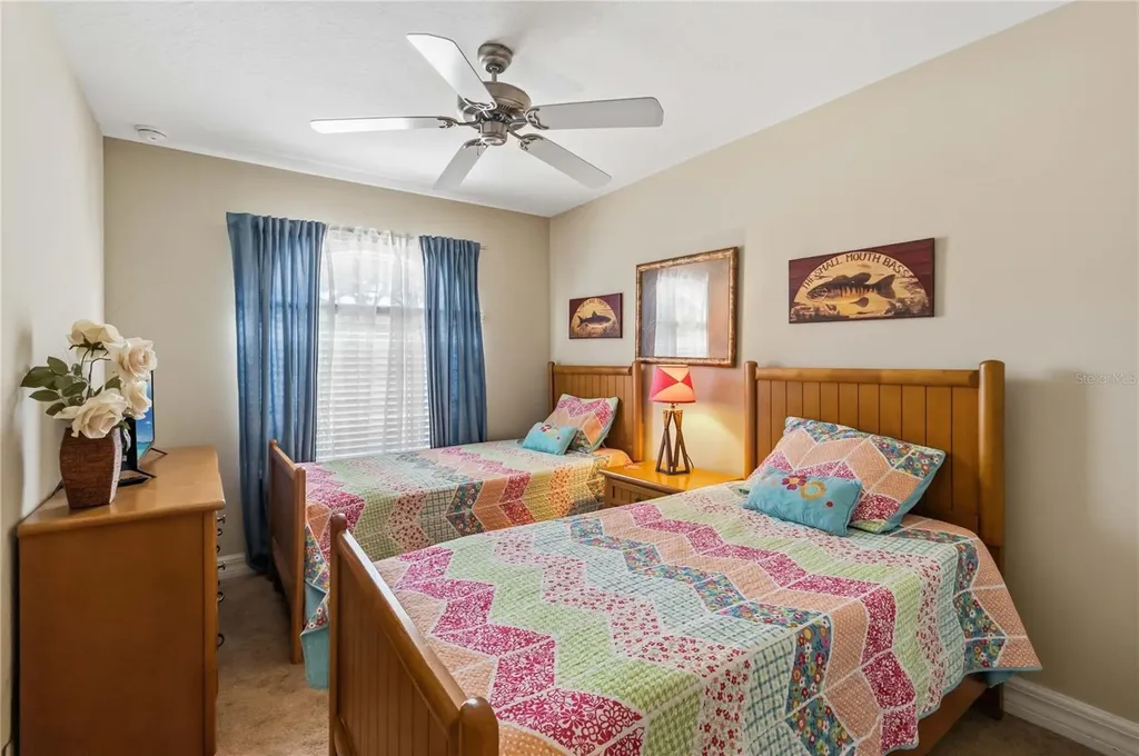 880 Suffolk Place Davenport FL 33896