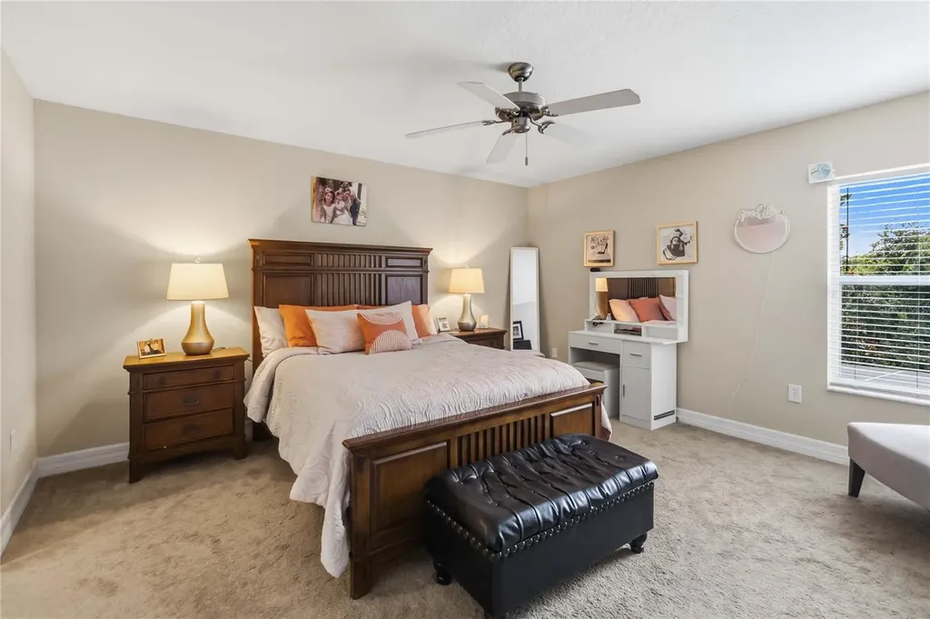 880 Suffolk Place Davenport FL 33896