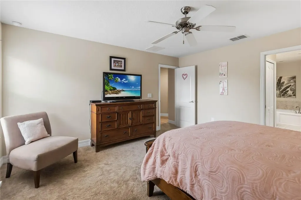 880 Suffolk Place Davenport FL 33896