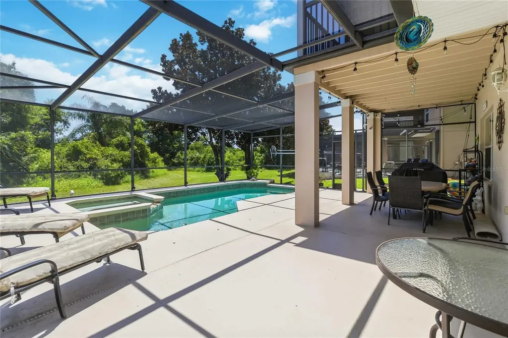 880 Suffolk Place Davenport FL 33896