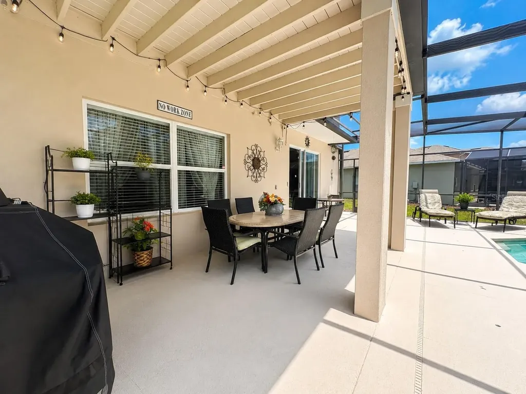880 Suffolk Place Davenport FL 33896