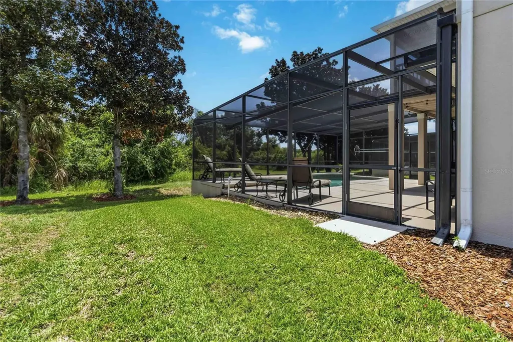 880 Suffolk Place Davenport FL 33896