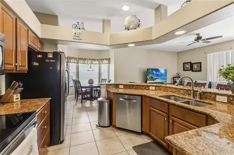 880 Suffolk Place Davenport FL 33896