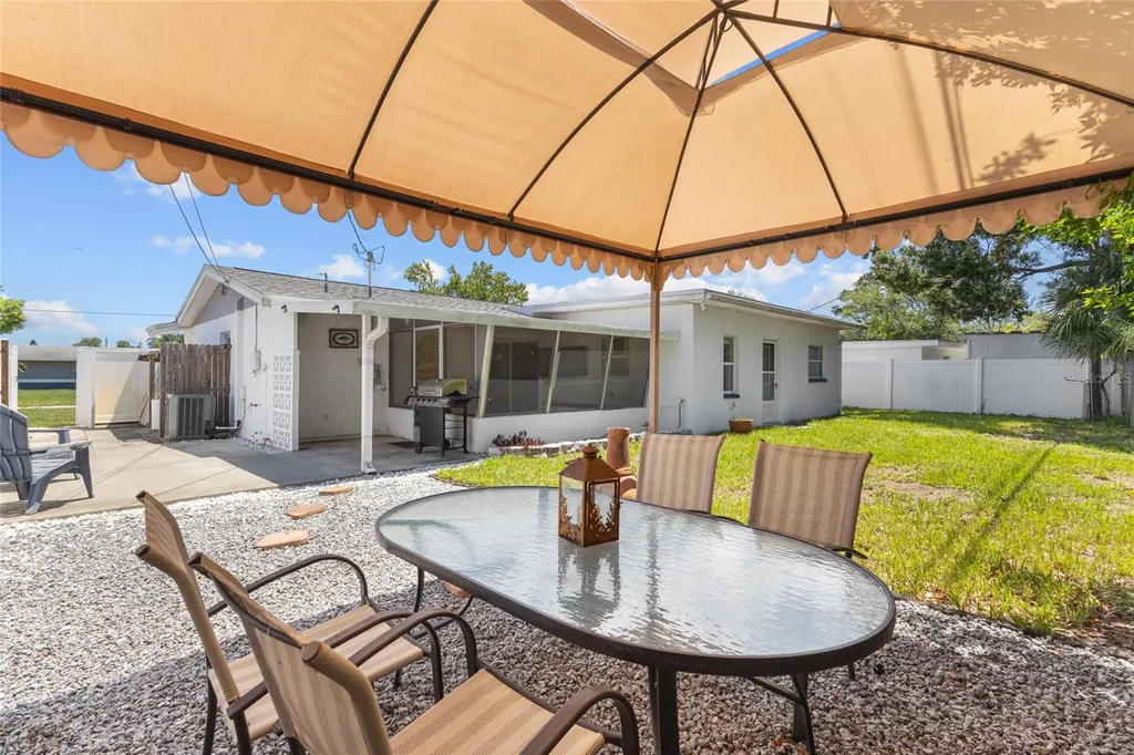 11916 85th Terrace Seminole FL 33772