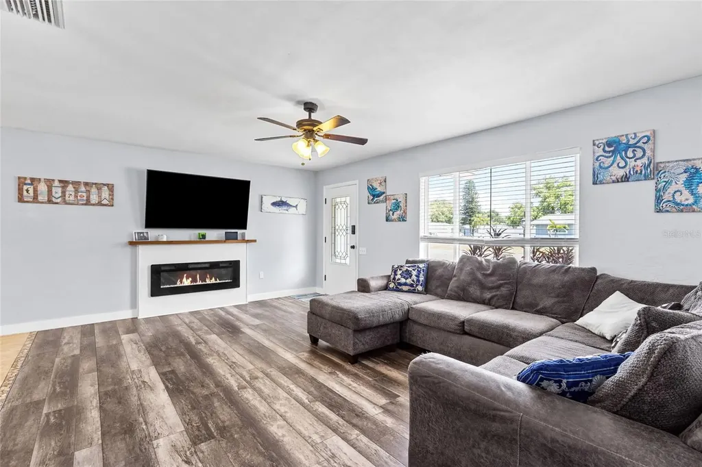 11916 85th Terrace Seminole FL 33772