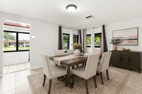 2617 S Laurel Avenue Sanford FL 32773
