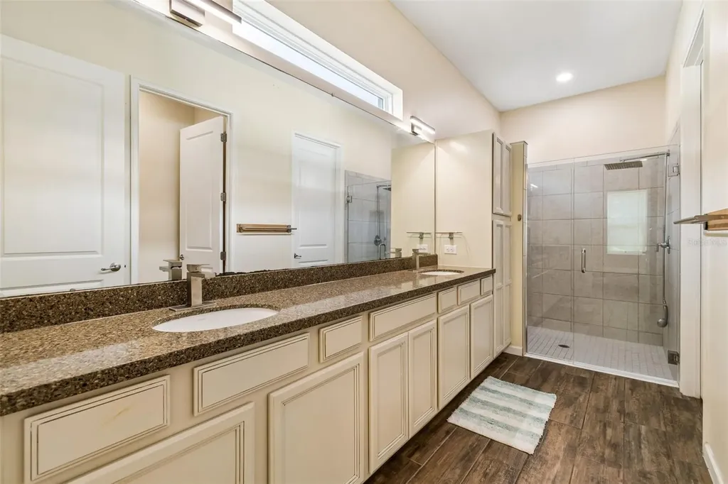 803 Winterside Drive Apollo Beach FL 33572