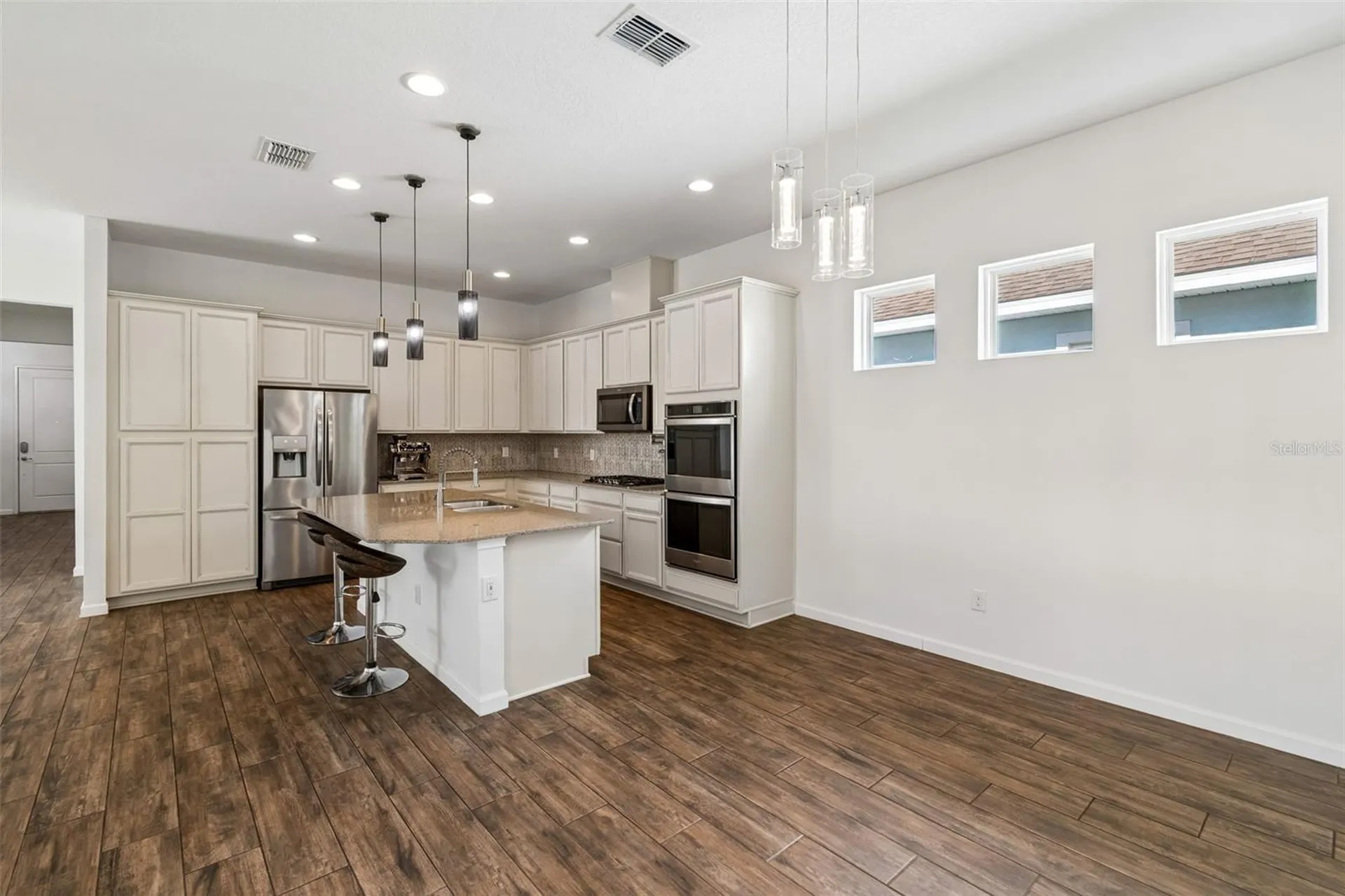803 Winterside Drive Apollo Beach FL 33572