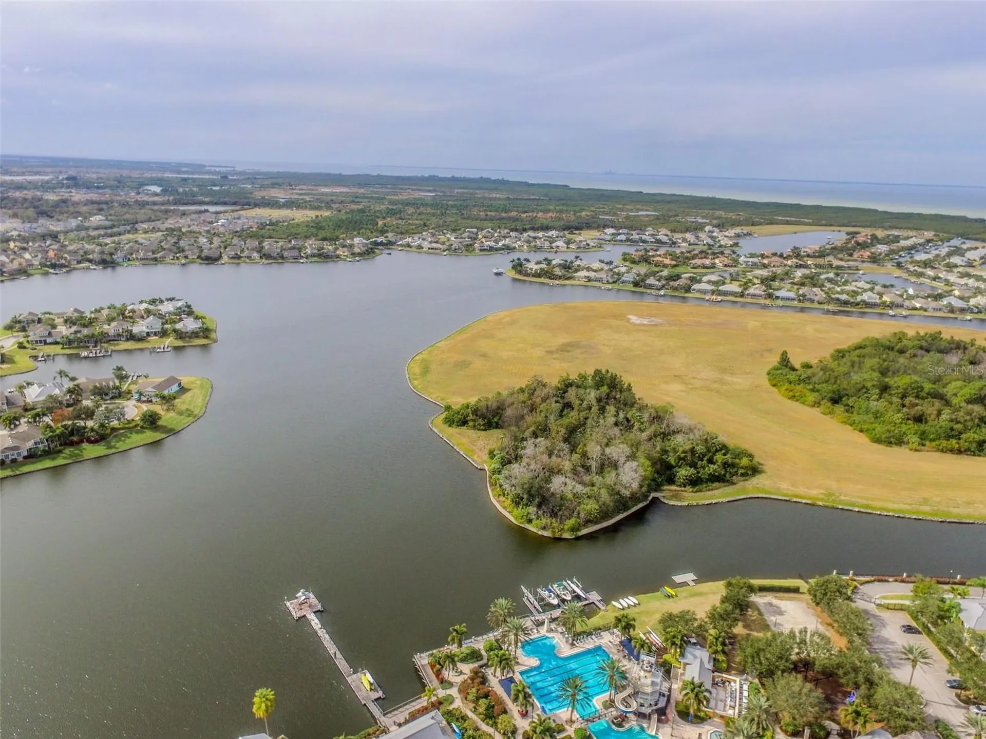 803 Winterside Drive Apollo Beach FL 33572