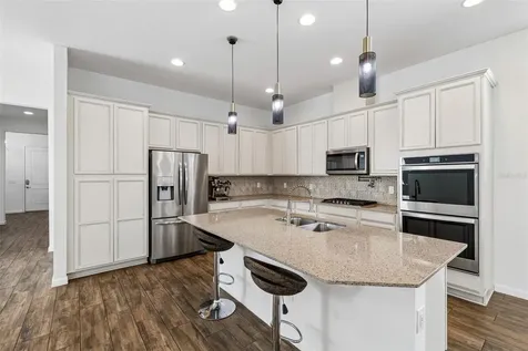 803 Winterside Drive Apollo Beach FL 33572