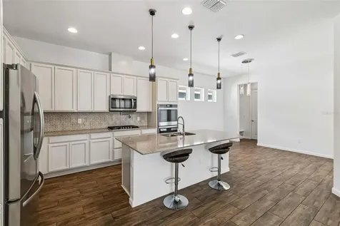 803 Winterside Drive Apollo Beach FL 33572