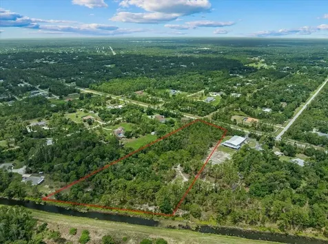 N Chamberlain Boulevard North Port FL 34286