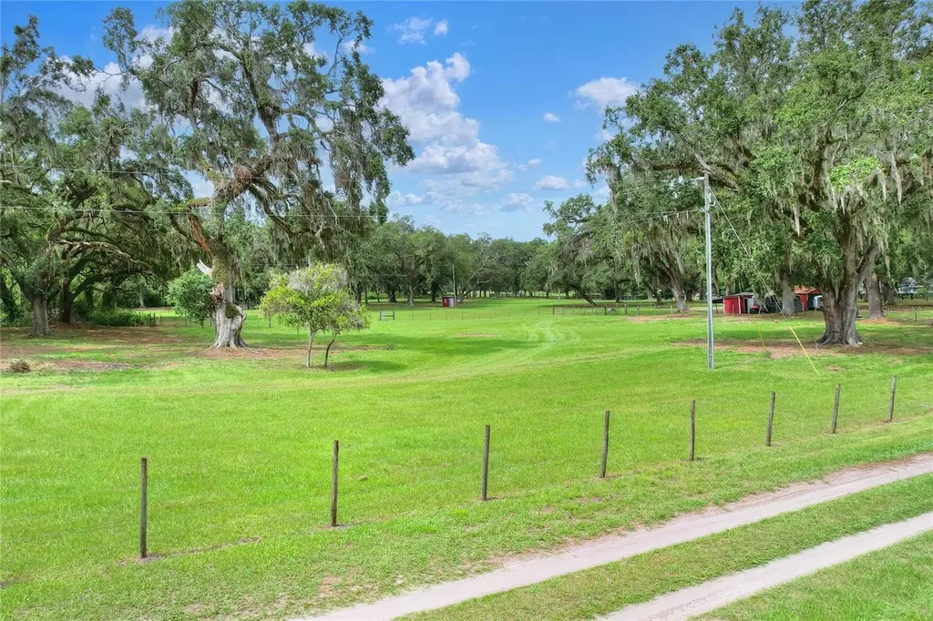 0 SE 14th Terrace Bushnell FL 33513