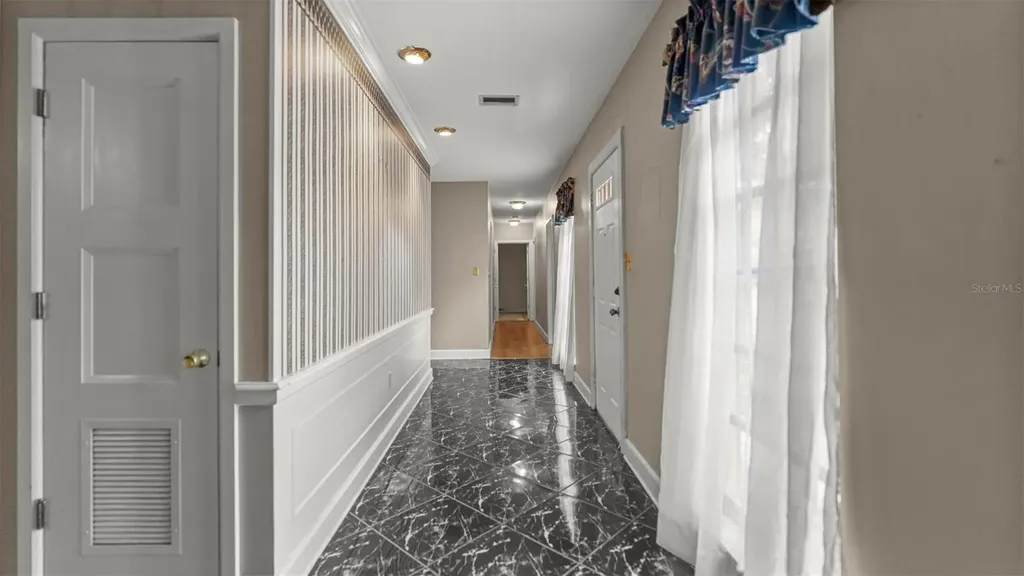 1237 Cardinal Lane Deland FL 32720