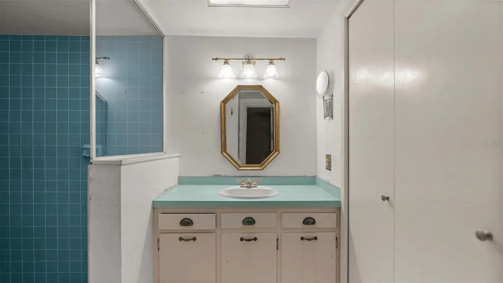 1237 Cardinal Lane Deland FL 32720