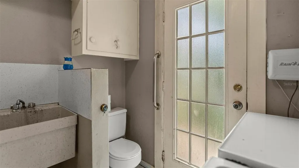 1237 Cardinal Lane Deland FL 32720