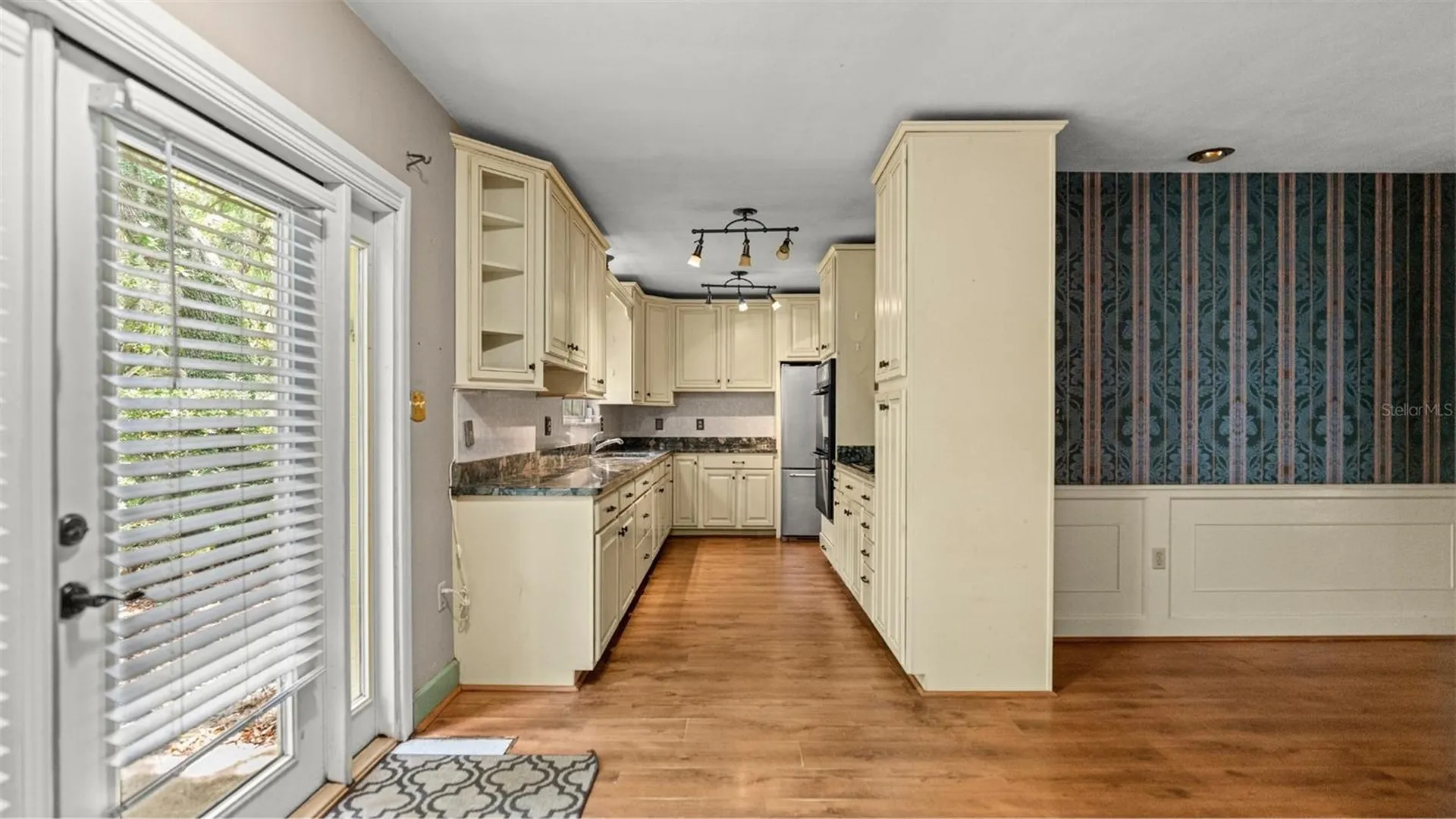 1237 Cardinal Lane Deland FL 32720