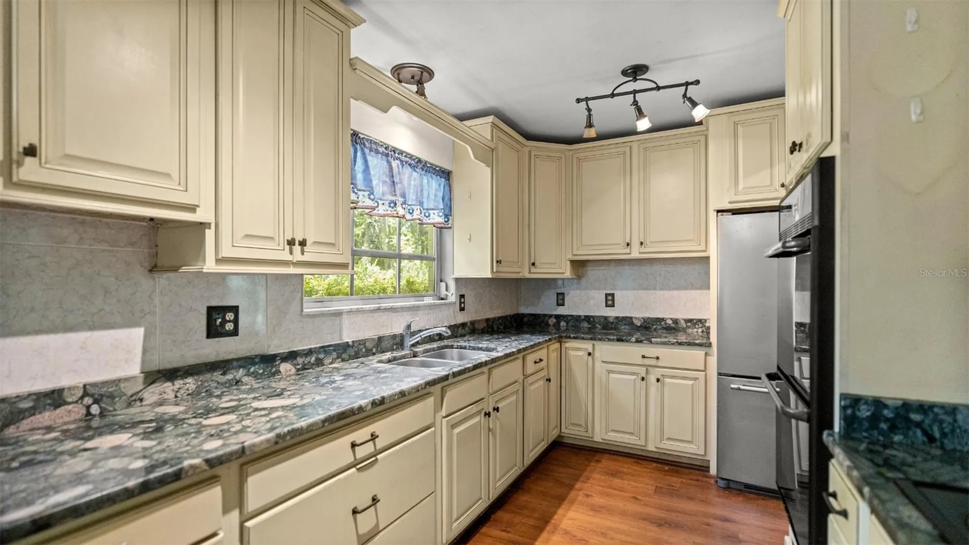 1237 Cardinal Lane Deland FL 32720