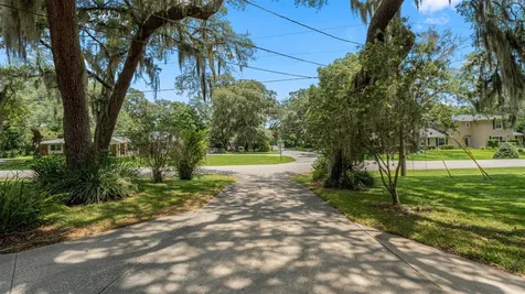 1237 Cardinal Lane Deland FL 32720