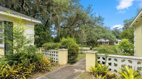 1237 Cardinal Lane Deland FL 32720