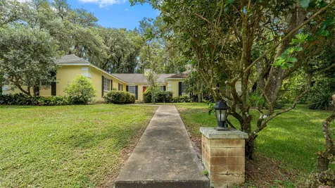 1237 Cardinal Lane Deland FL 32720