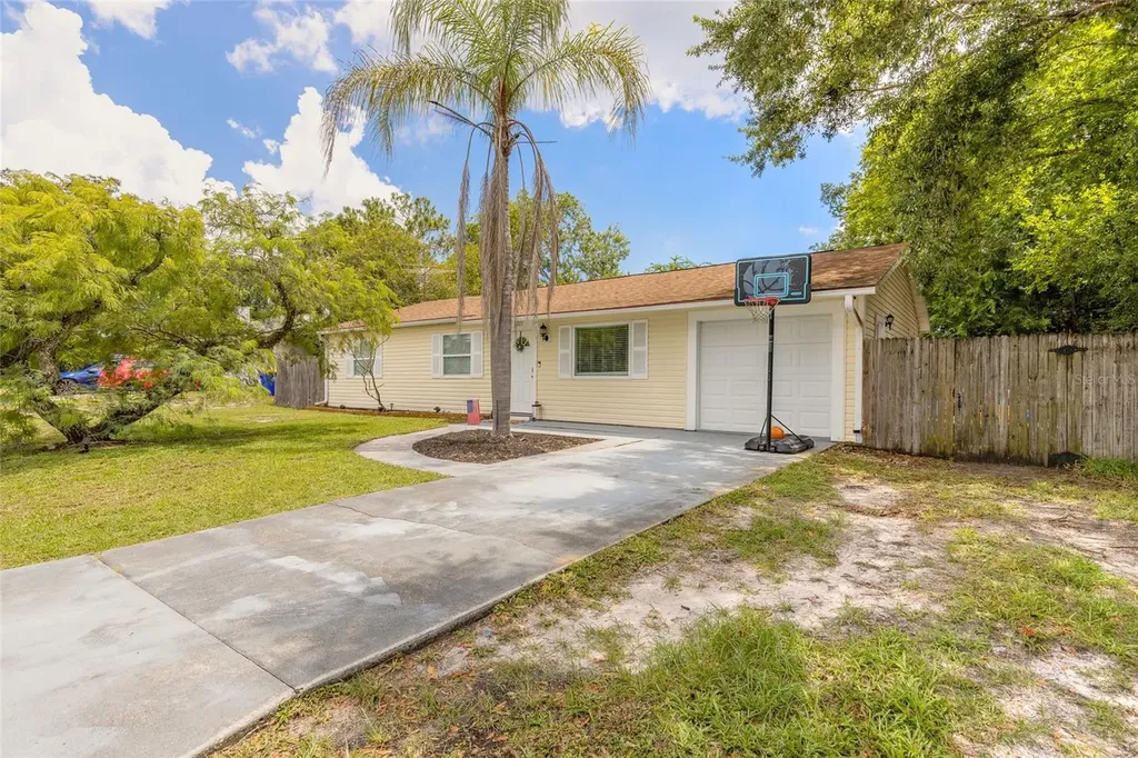 3223 Umbrella Tree Drive Edgewater FL 32141
