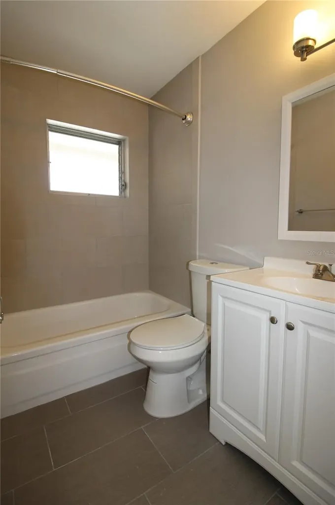 3001 Bee Ridge Road Sarasota FL 34239