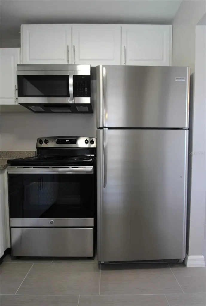 3001 Bee Ridge Road Sarasota FL 34239