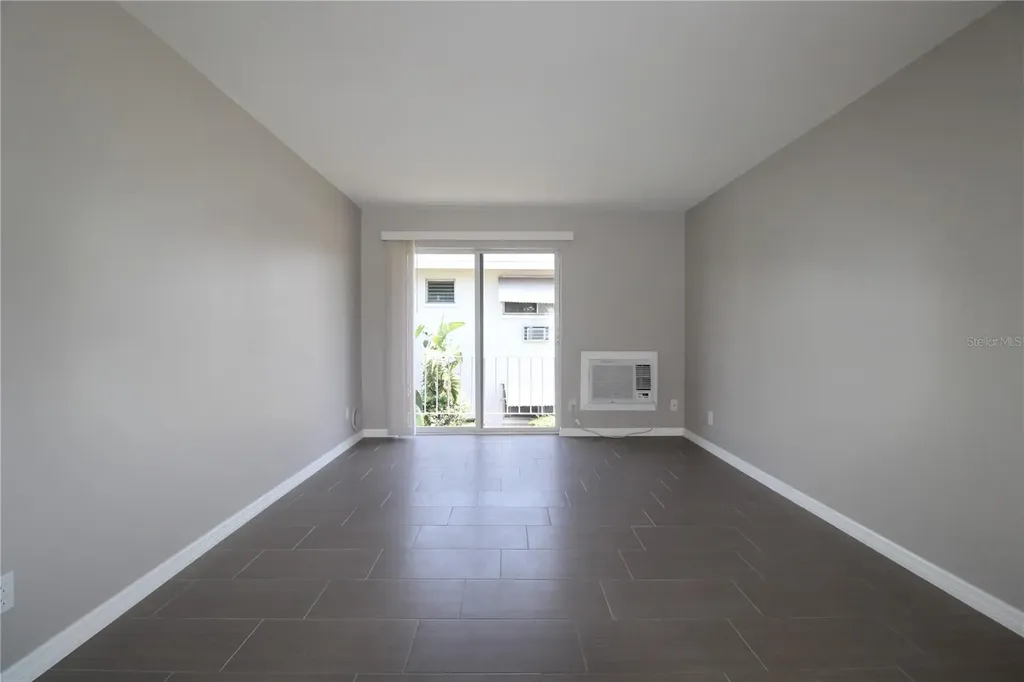 3001 Bee Ridge Road Sarasota FL 34239