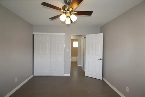 3001 Bee Ridge Road Sarasota FL 34239