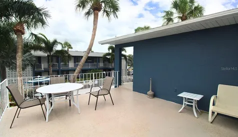 3001 Bee Ridge Road Sarasota FL 34239