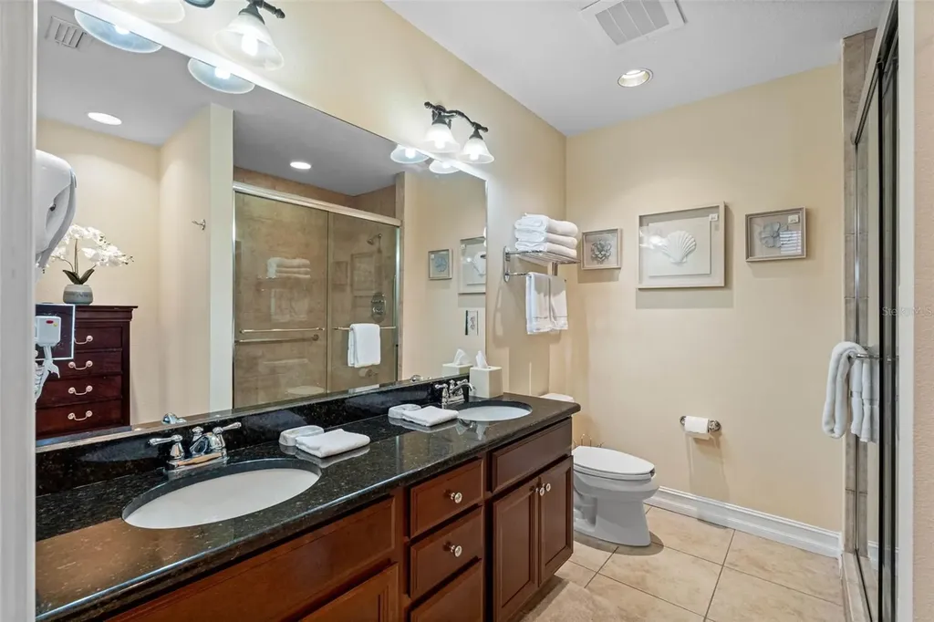 13941 Clubhouse Dr Drive Tampa FL 33618