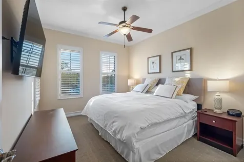 13941 Clubhouse Dr Drive Tampa FL 33618