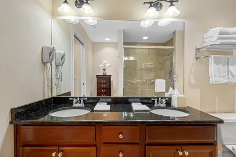 13941 Clubhouse Dr Drive Tampa FL 33618
