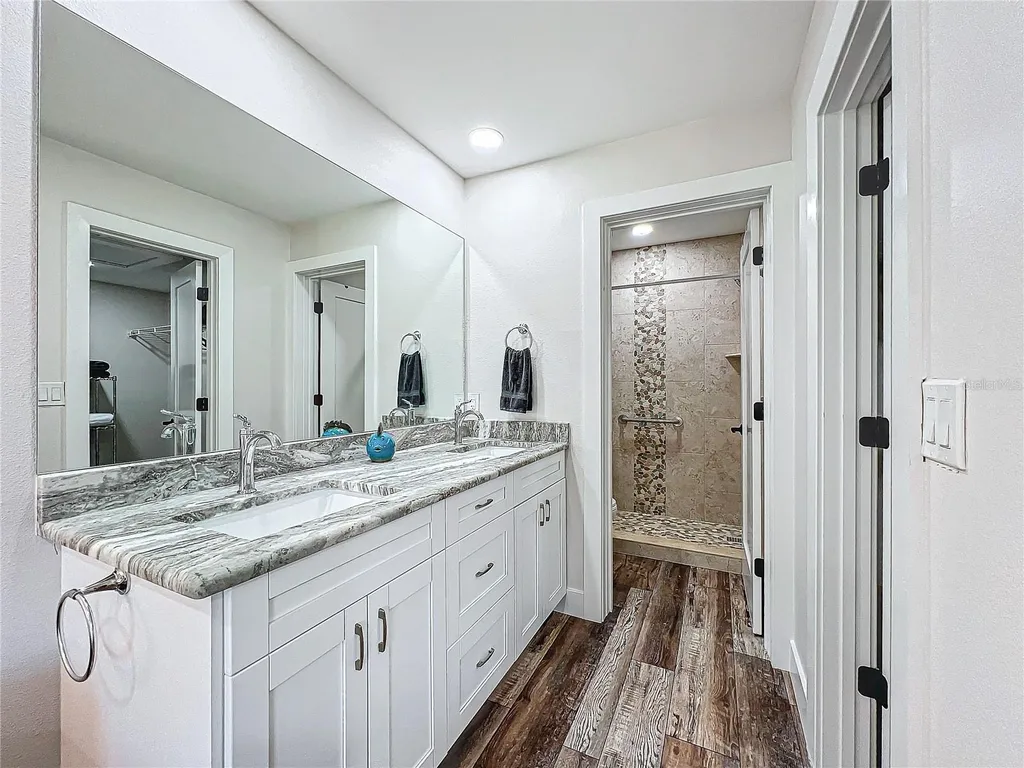 1407 Pine Lake Drive Venice FL 34285