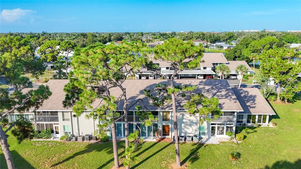 1407 Pine Lake Drive Venice FL 34285