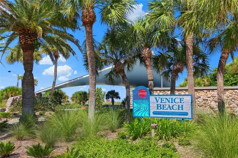 1407 Pine Lake Drive Venice FL 34285