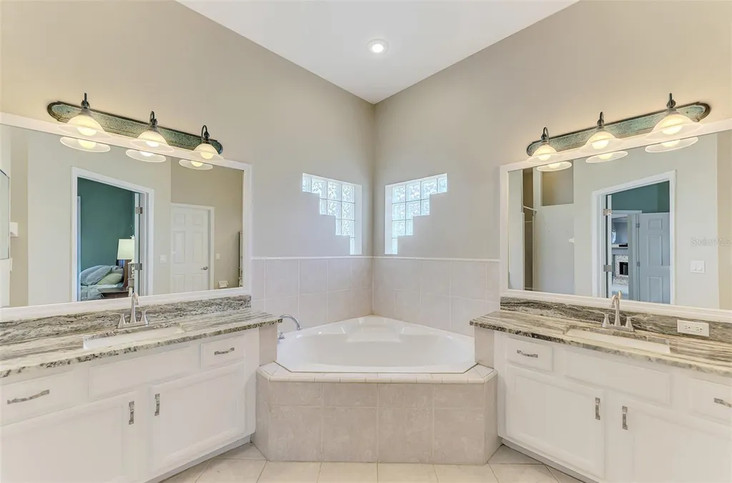 4327 Manfield Drive Venice FL 34293