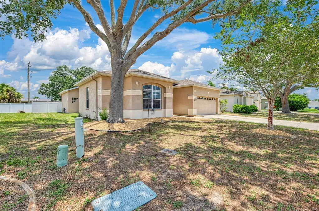 4327 Manfield Drive Venice FL 34293