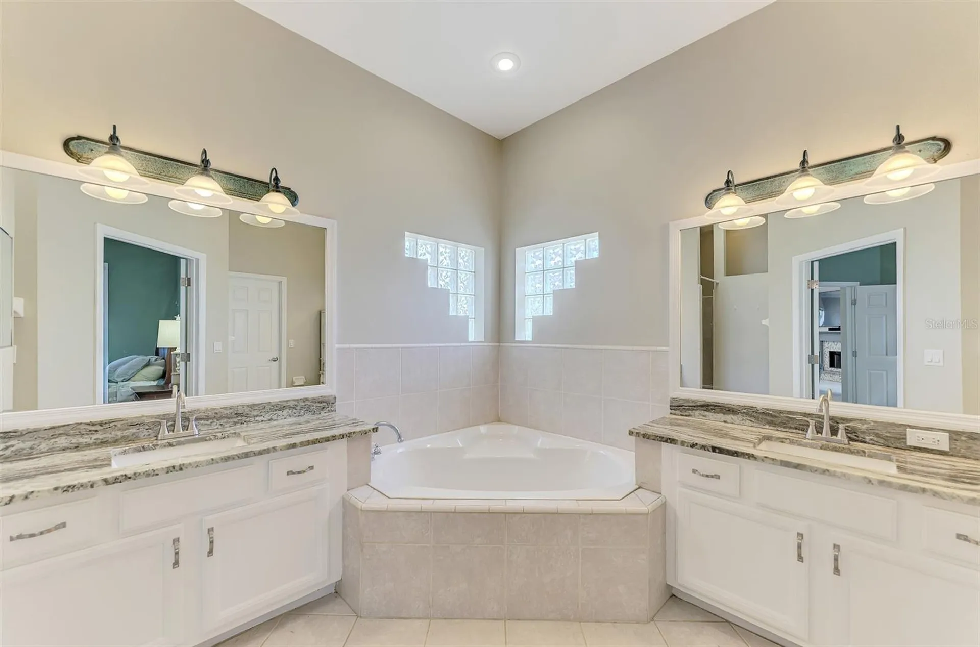 4327 Manfield Drive Venice FL 34293