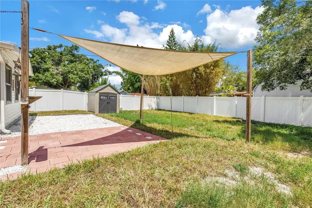 1221 36th Terrace N St Petersburg FL 33704