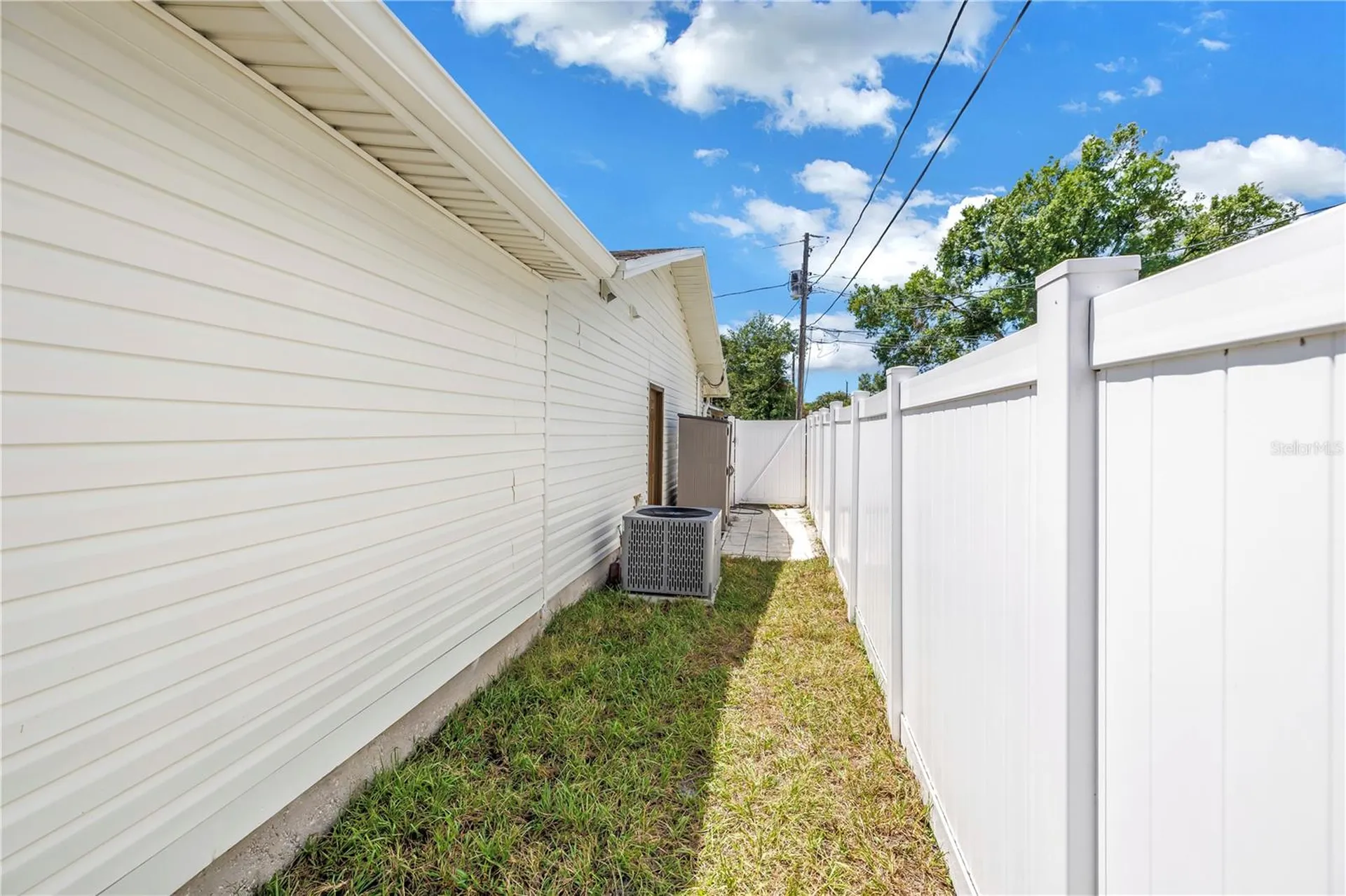 1221 36th Terrace N St Petersburg FL 33704