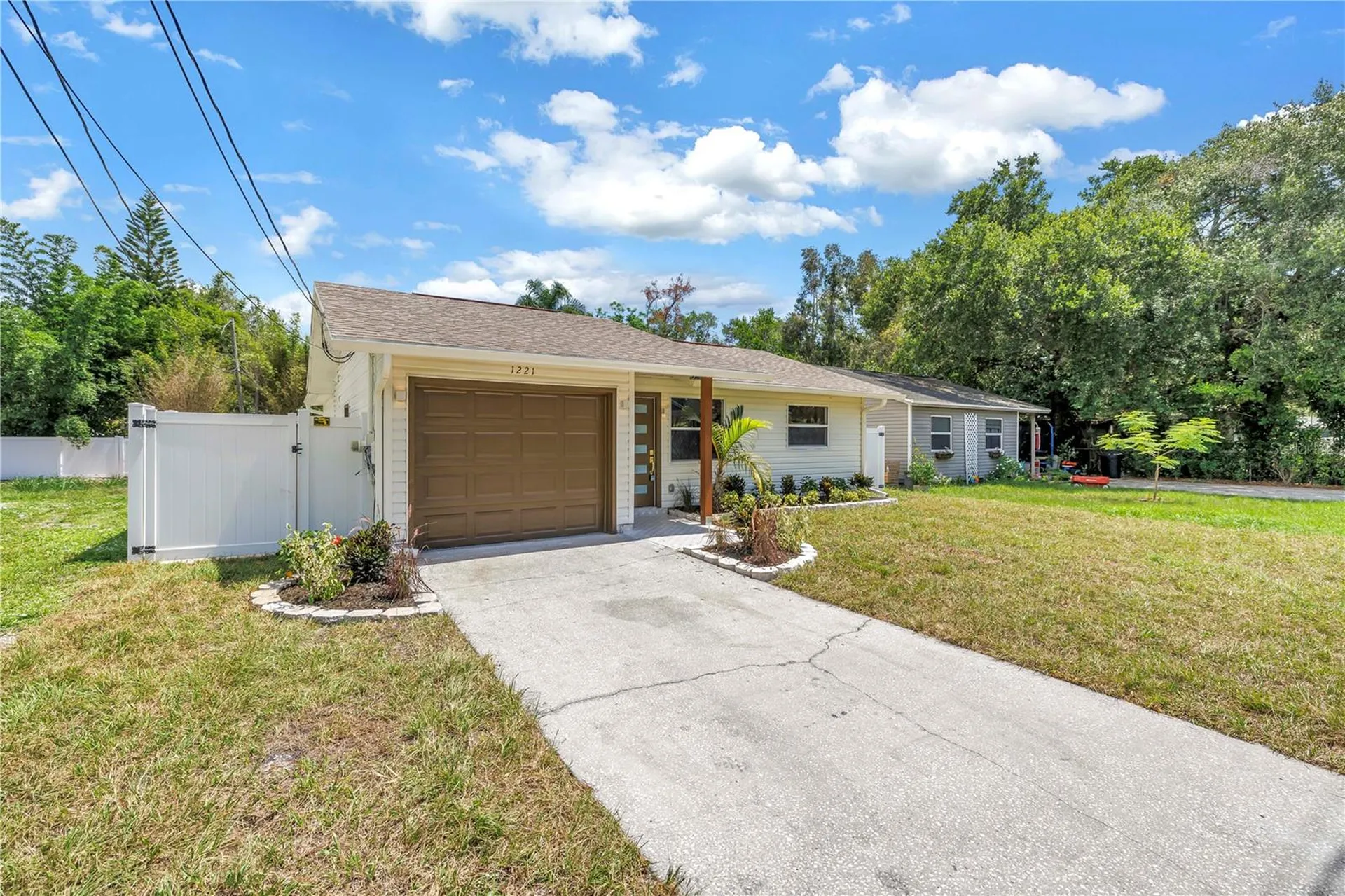 1221 36th Terrace N St Petersburg FL 33704