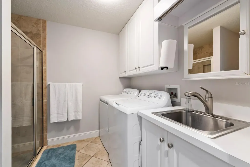 3411 W North B Street Tampa FL 33609
