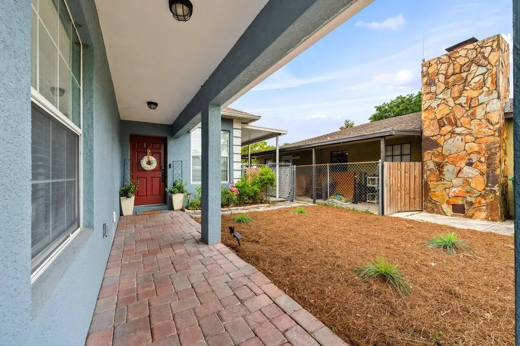3411 W North B Street Tampa FL 33609
