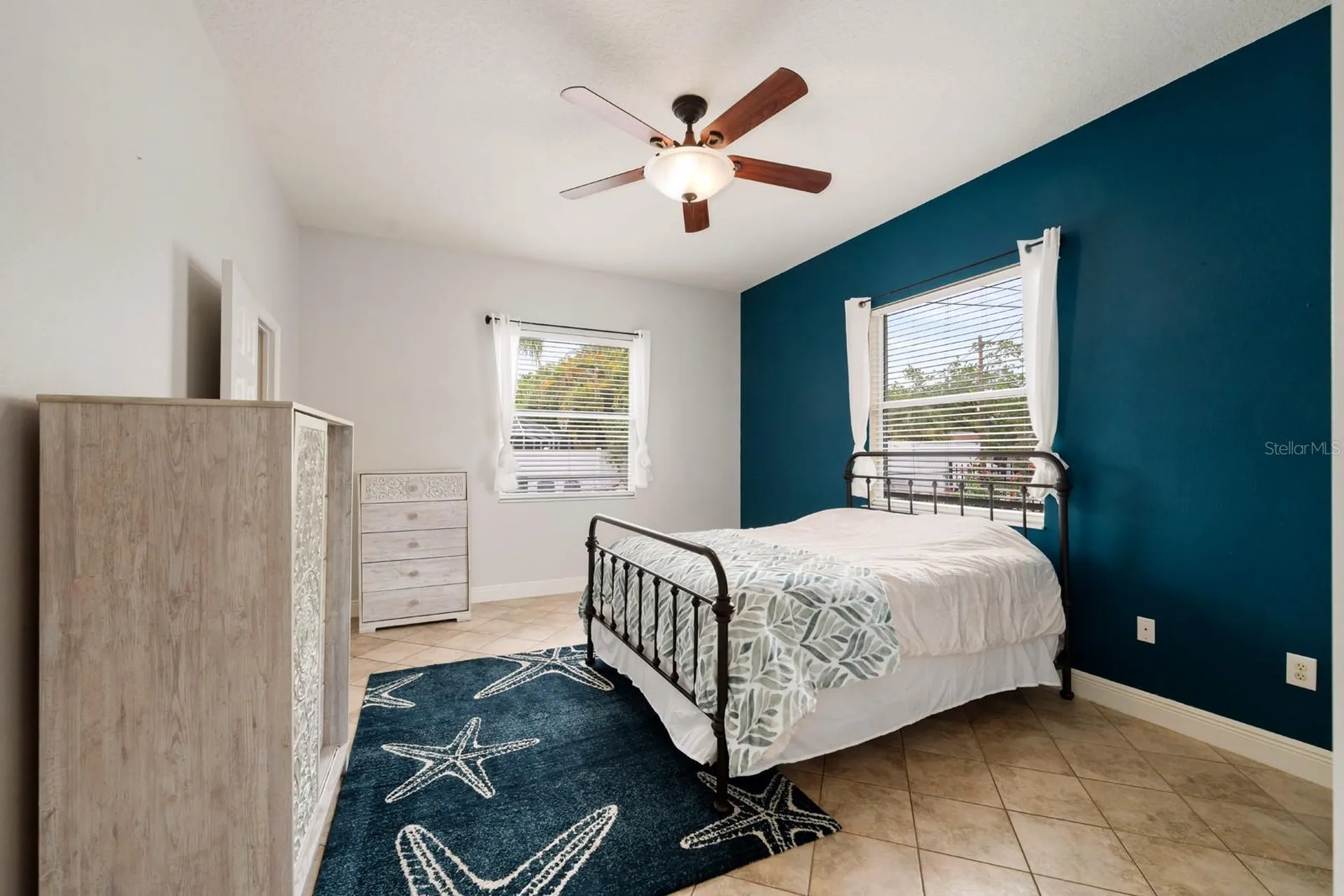 3411 W North B Street Tampa FL 33609
