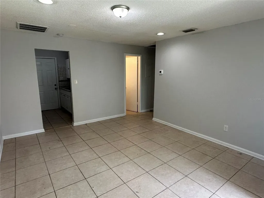 8215 N Klondyke Street Tampa FL 33604