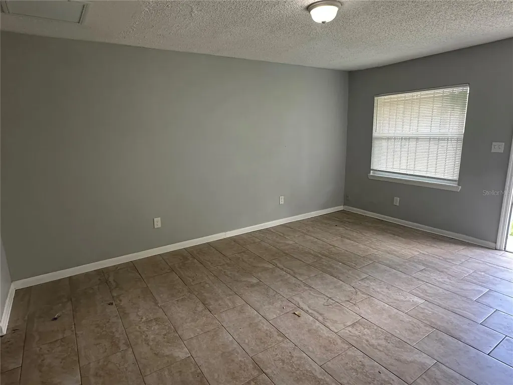 8215 N Klondyke Street Tampa FL 33604