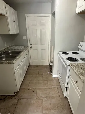 8215 N Klondyke Street Tampa FL 33604